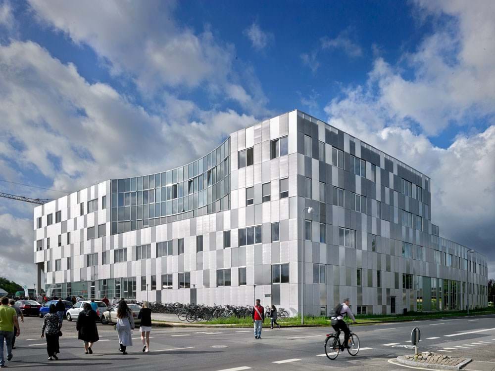 VUC:in sisäänkäynti Odensessa Tanskassa