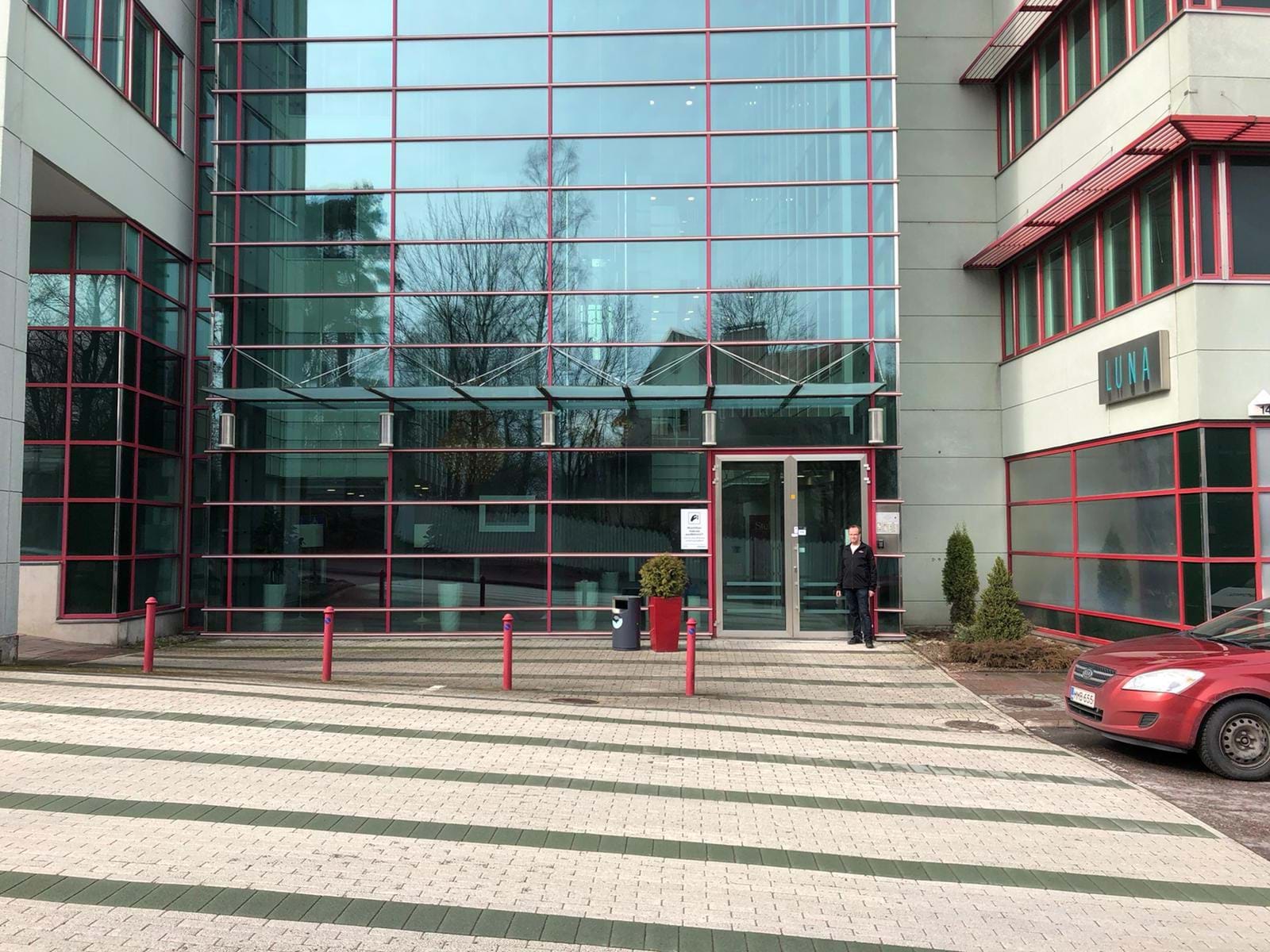 Alumecon pääkaupunkiseudun toimipiste sijaitsee nyt Stella Business Parkissa, Espoossa.