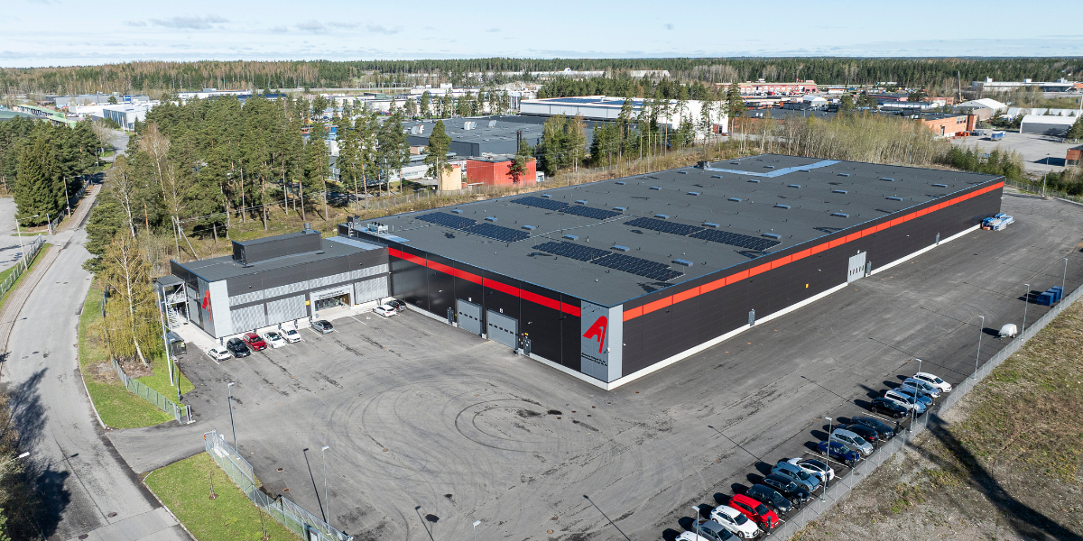 Ilmakuva Alumecon toimitiloista Urusvuoressa